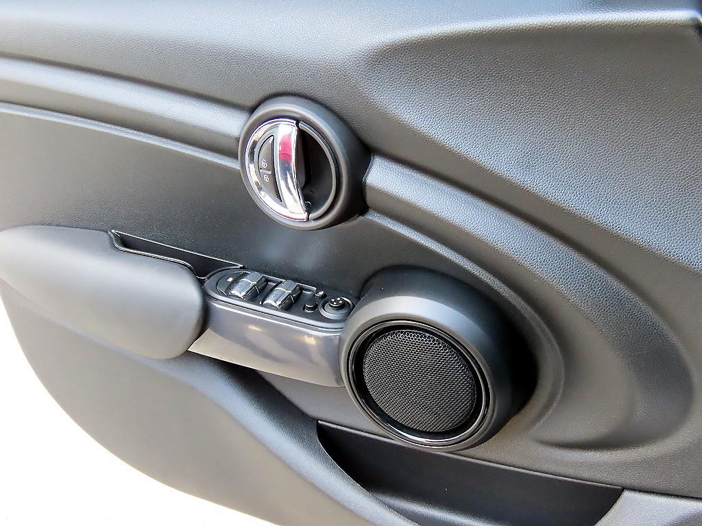 Mini Cooper - Vista 11