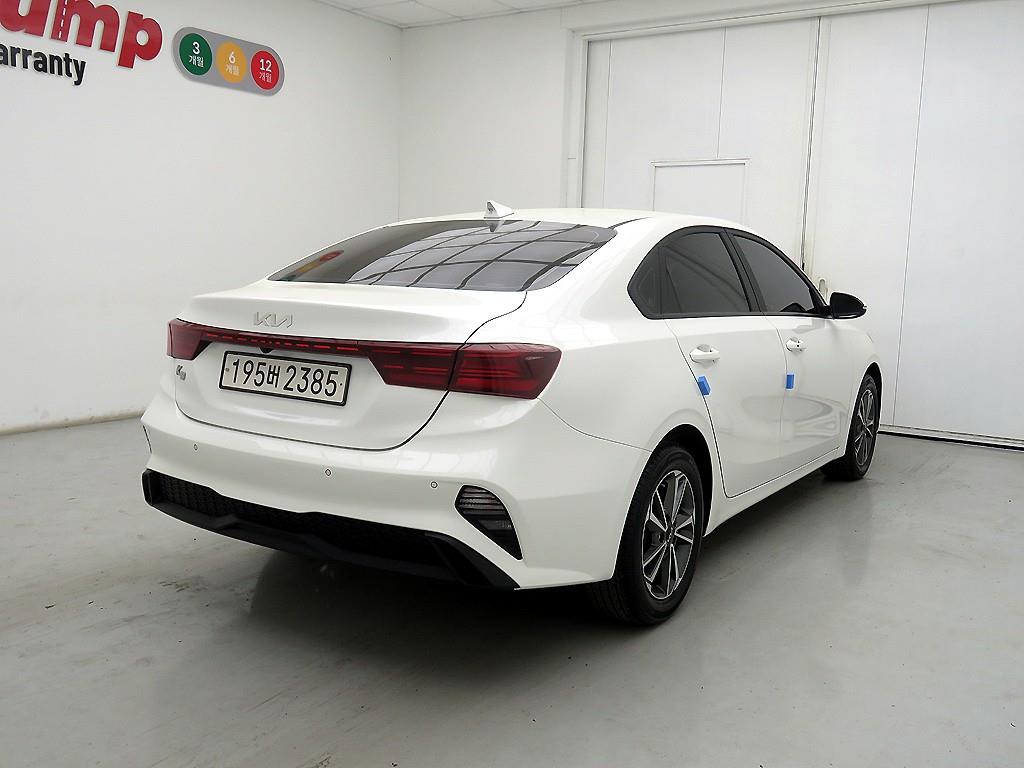 KIA K3 - Vista 4