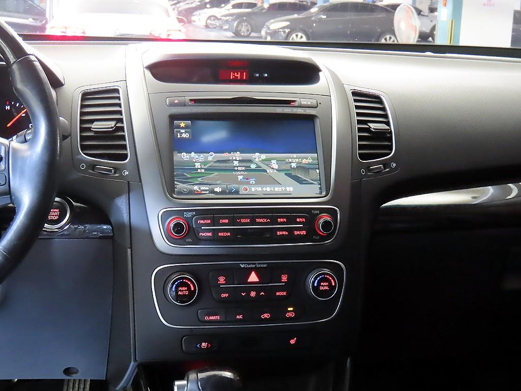 KIA Sorento - Vista 11