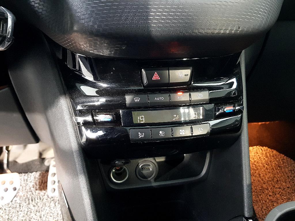 Peugeot 2008 2017 Gris - Importación desde Corea - HF Imports Iquique - Foto 13