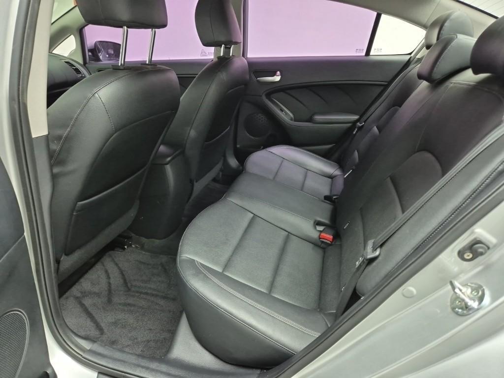 KIA K3 - Vista 12