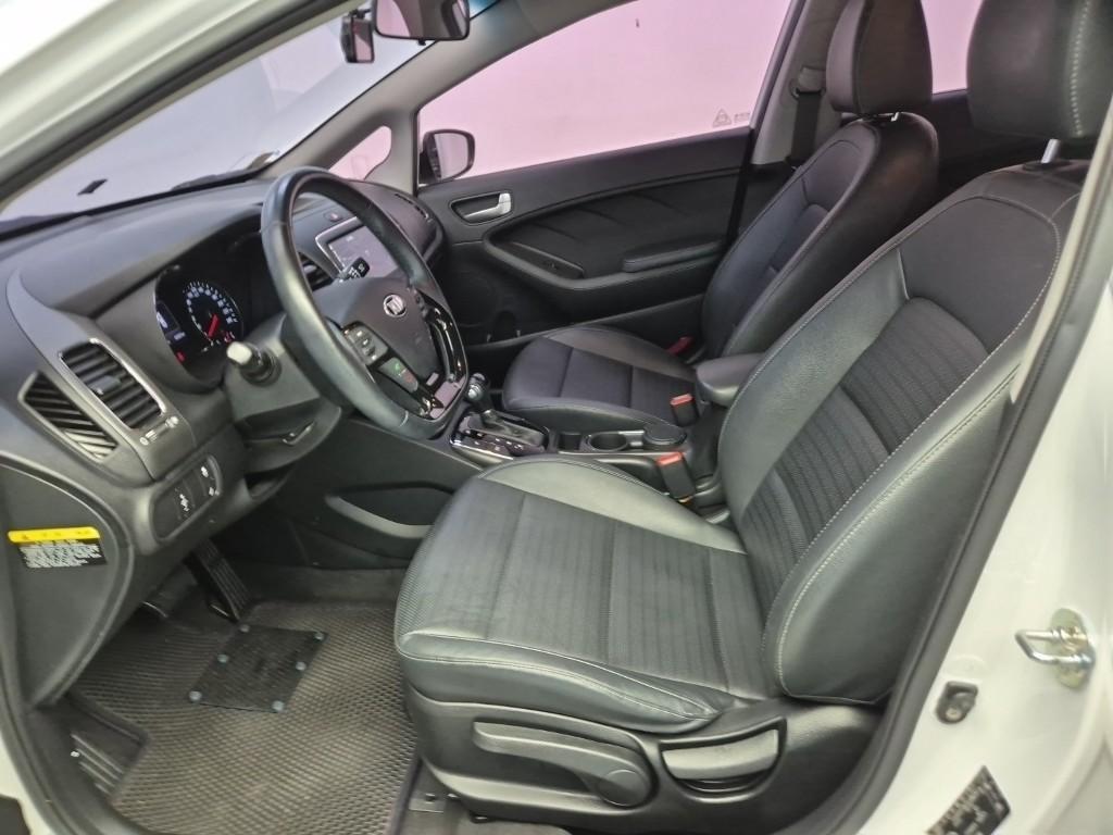 KIA K3 2017 Blanco - Importación desde Corea - HF Imports Iquique - Foto 15