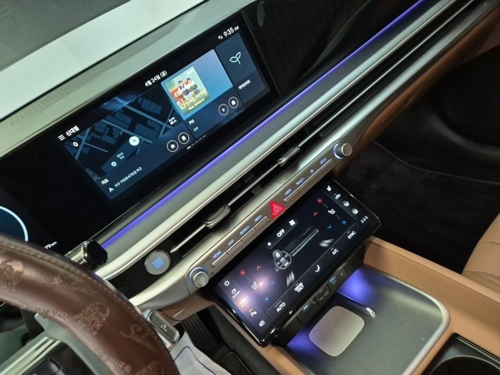 HYUNDAI Grandeur - Vista 10