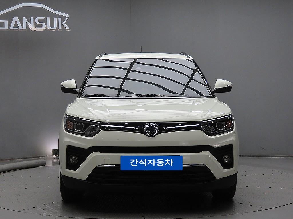 Ssangyong Tivoli 2021 Blanco - Importación desde Corea - HF Imports Iquique - Foto 1