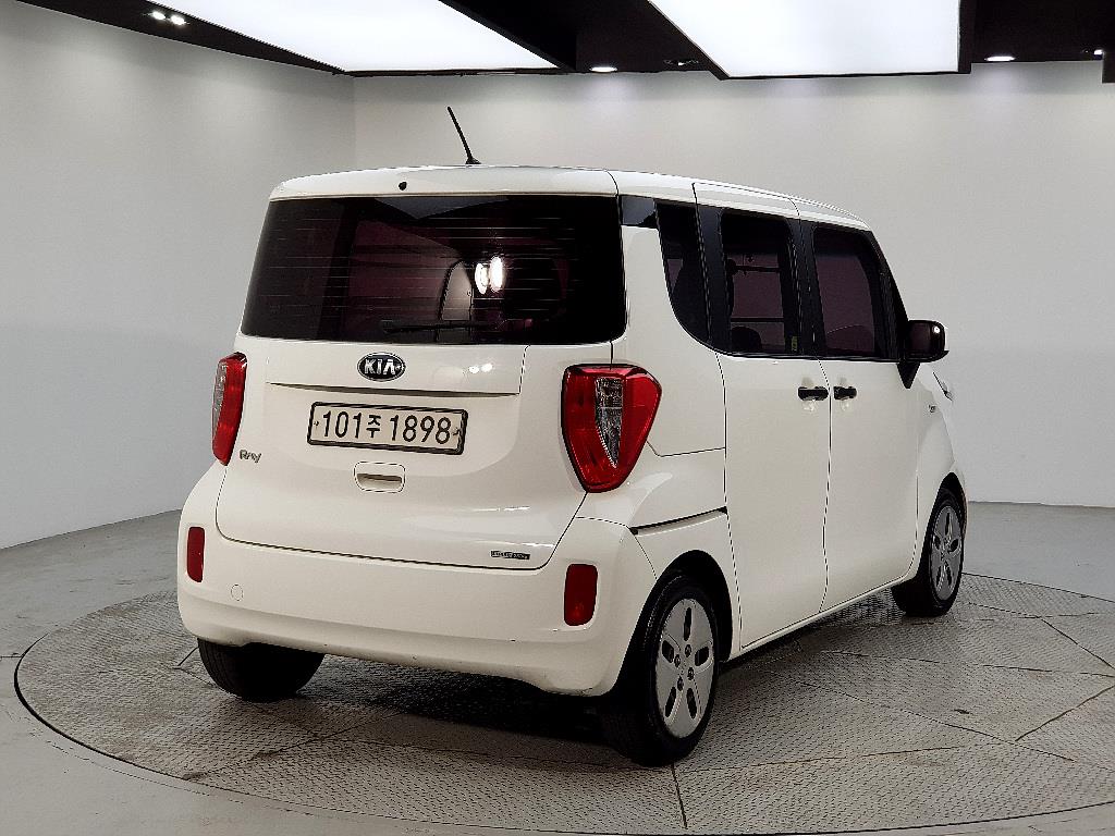 KIA Ray - Vista 4