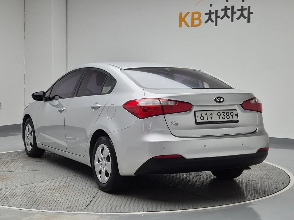 KIA K3 - Vista 2