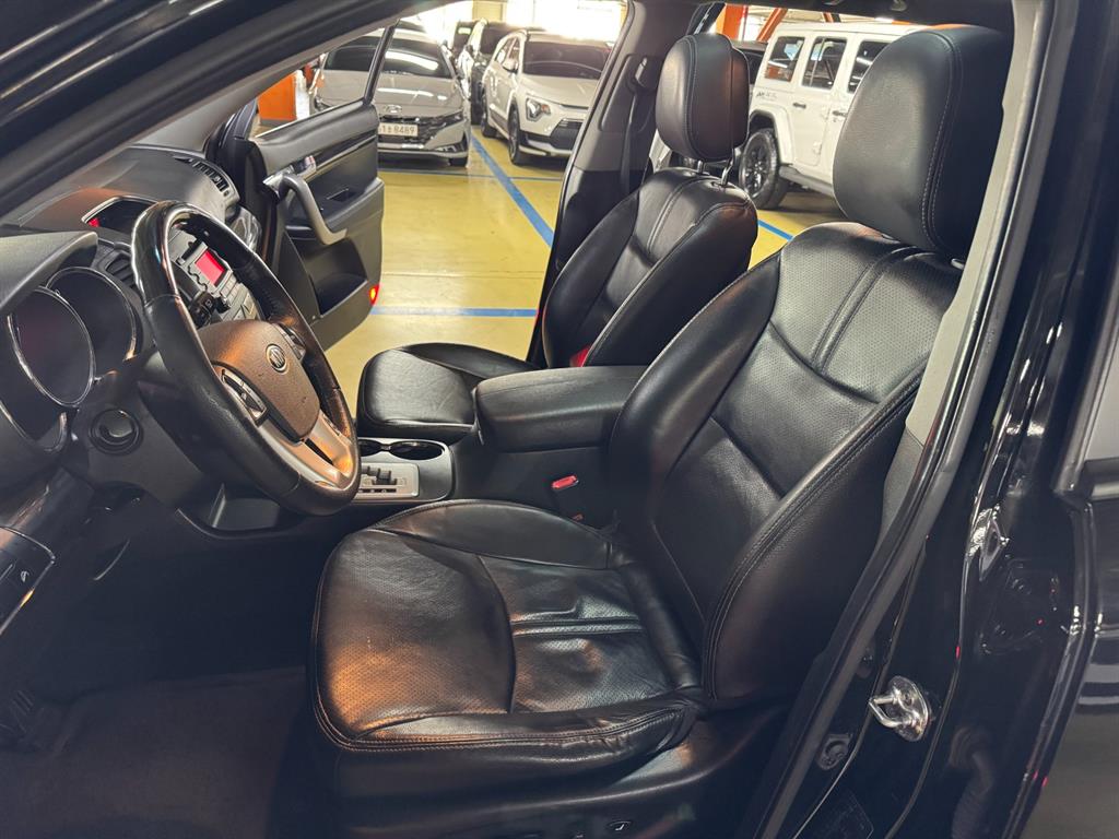 KIA Sorento 2010 Negro - Importación desde Corea - HF Imports Iquique - Foto 16