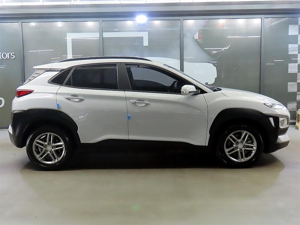 HYUNDAI Kona - Vista 3