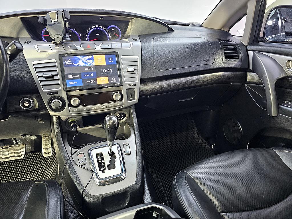 Ssangyong Korando - Vista 10