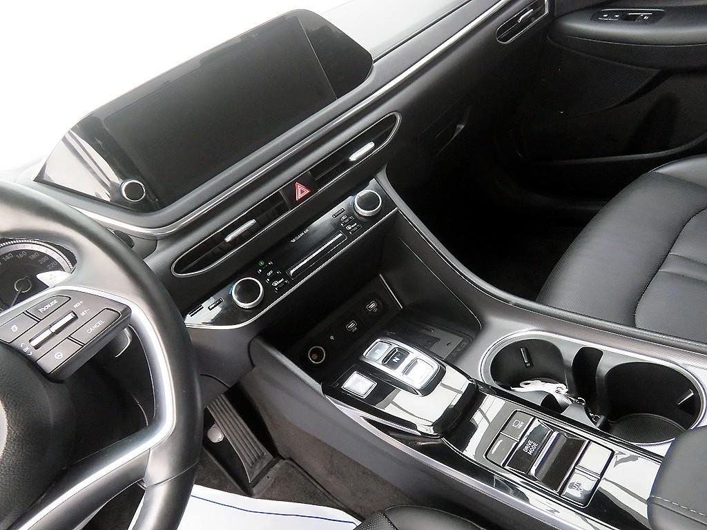 HYUNDAI Sonata - Vista 10