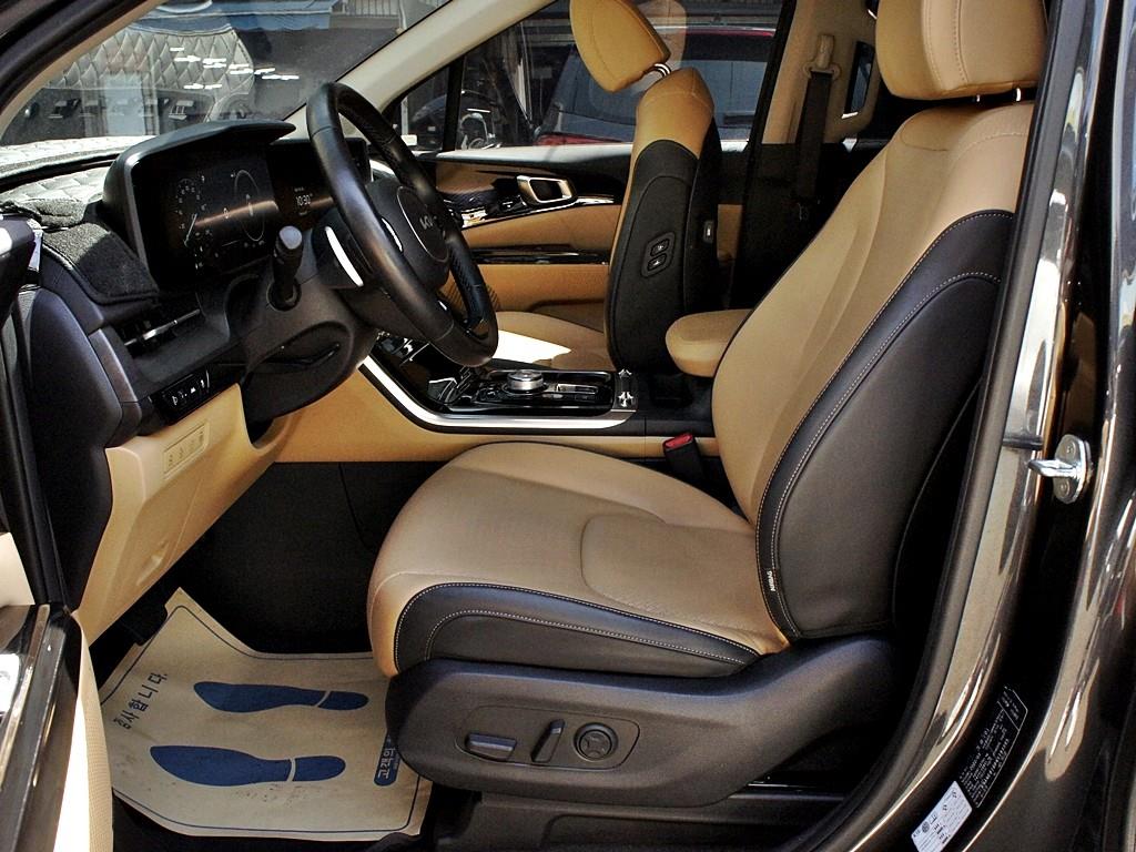 KIA Carnival - Vista 9