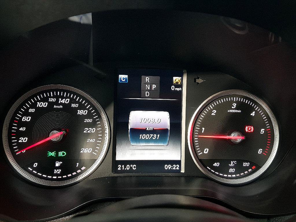 Mercedes Benz GLC Class - Vista 7