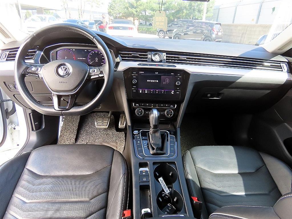 Volkswagen Arteon - Vista 7