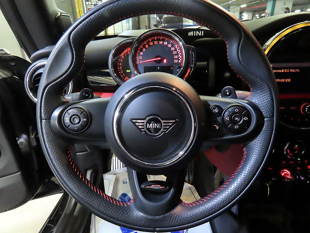 Mini Cooper Convertible - Vista 12