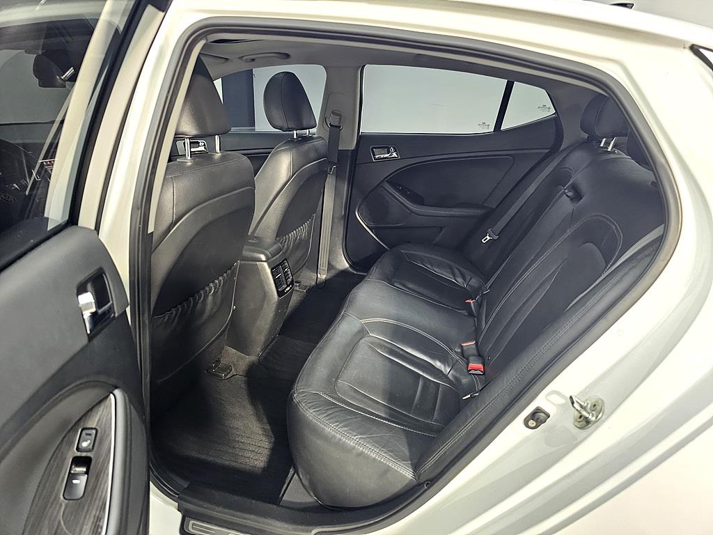 KIA K5 - Vista 9