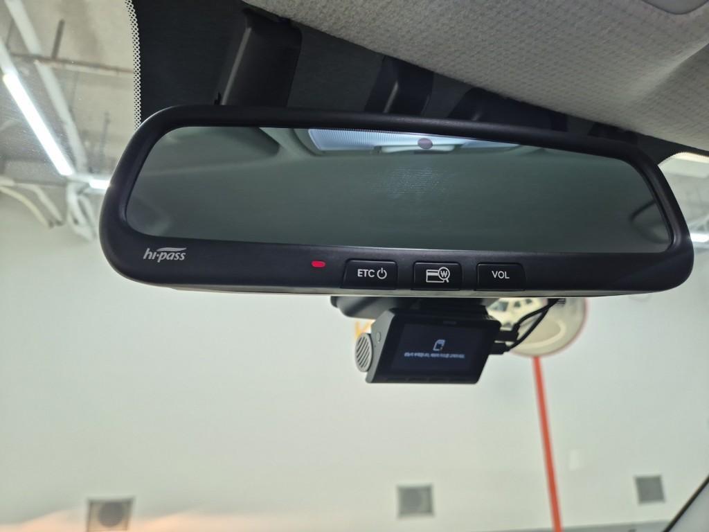 HYUNDAI Casper - Vista 11