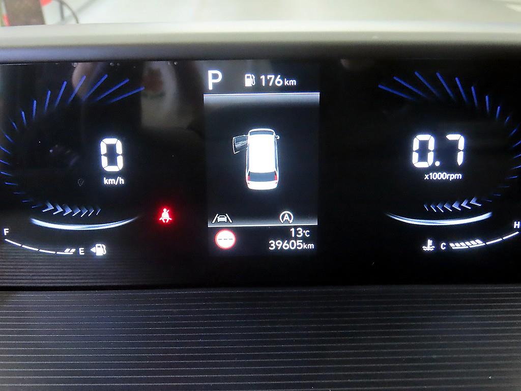 HYUNDAI Staria - Vista 9