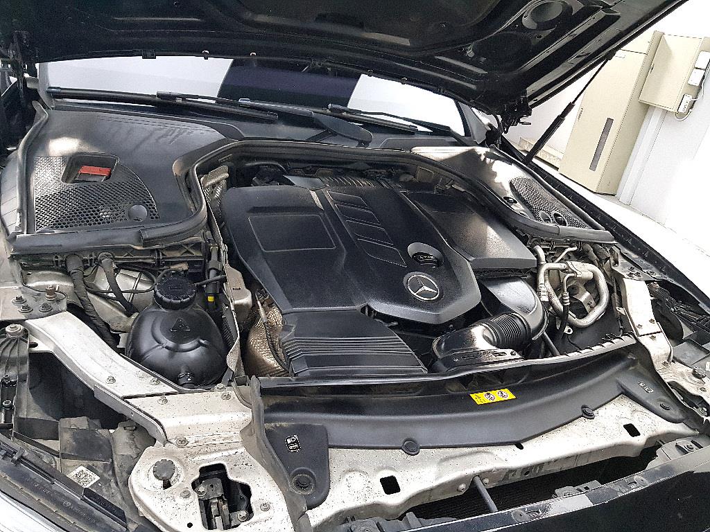Mercedes Benz E class - Vista 6
