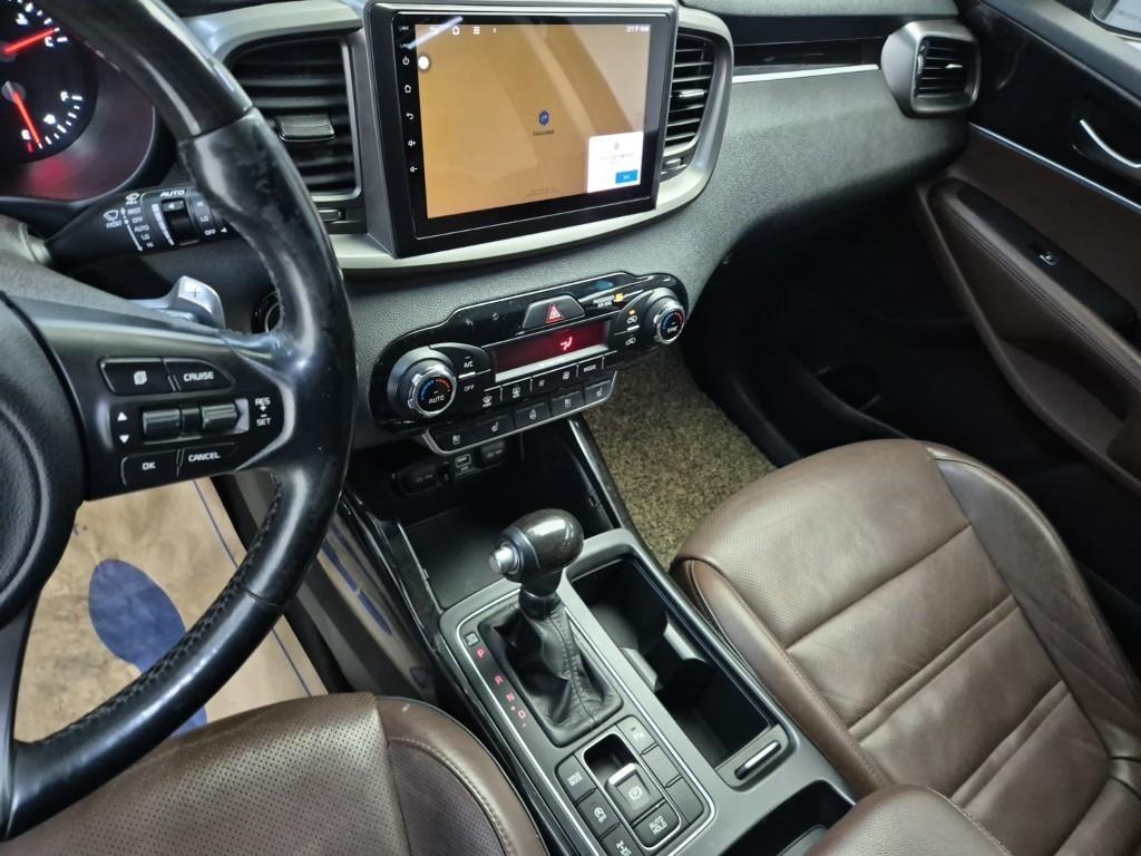 KIA Sorento - Vista 10