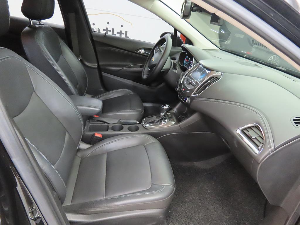 Chevrolet Cruise - Vista 7