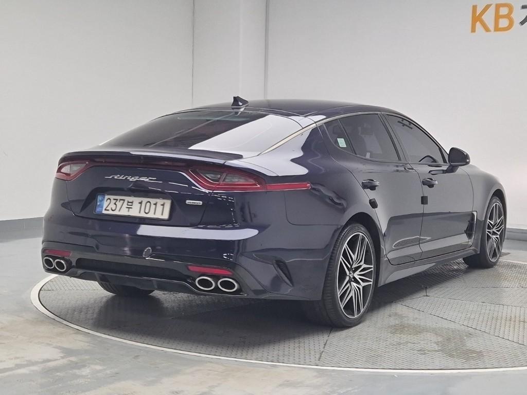 KIA Stinger - Vista 3