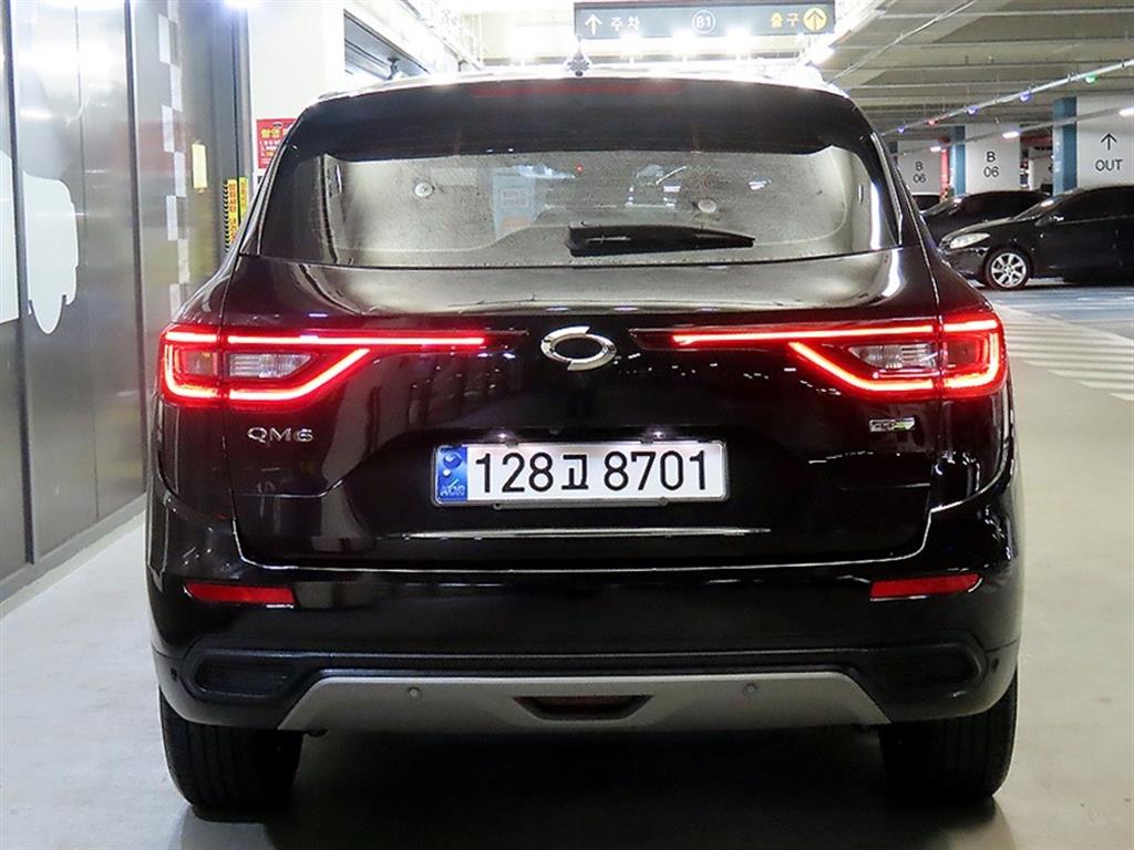 SAMSUNG QM6 - Vista 5