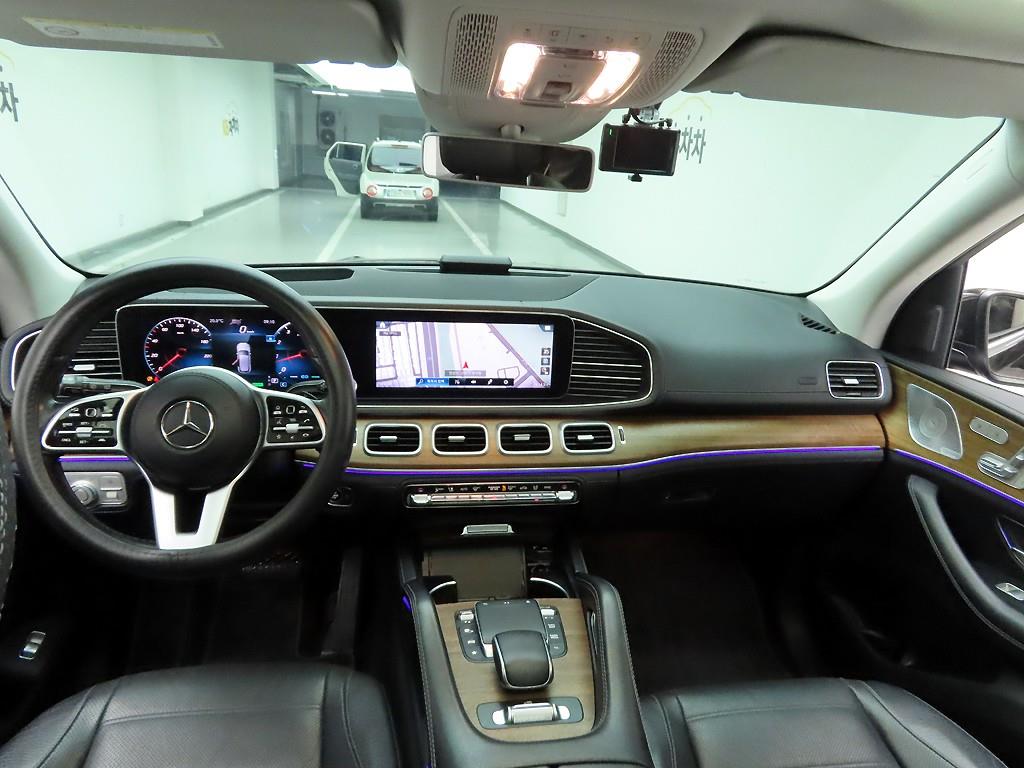 Mercedes Benz GLE Class - Vista 8