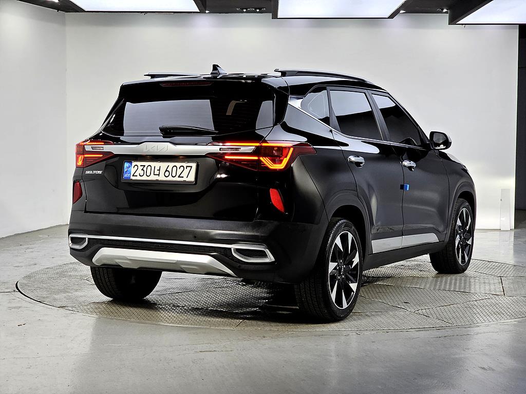 KIA Seltos - Vista 4
