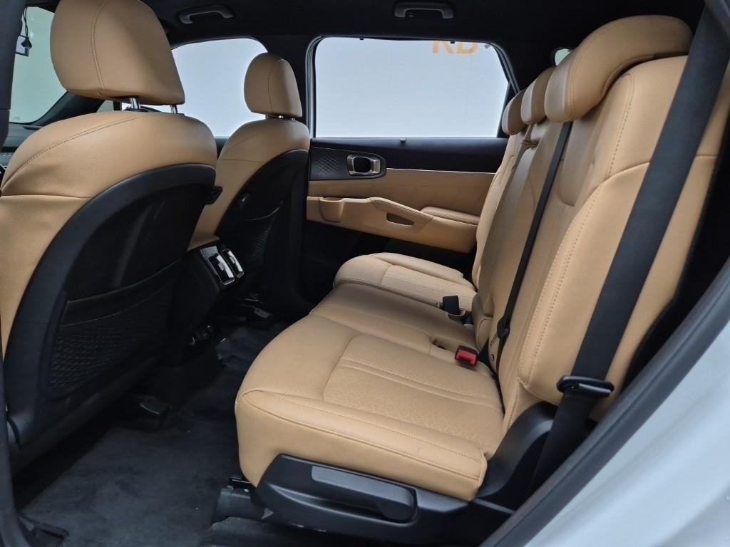 KIA Sorento - Vista 11
