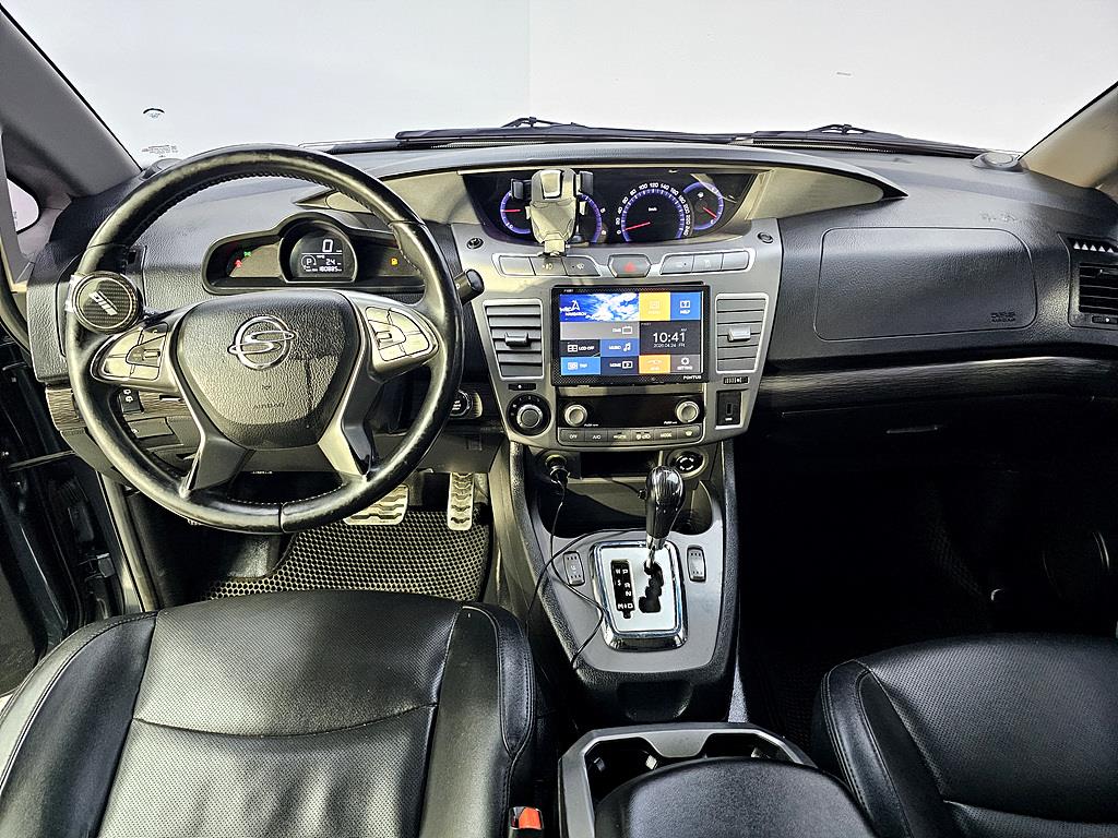 Ssangyong Korando - Vista 5