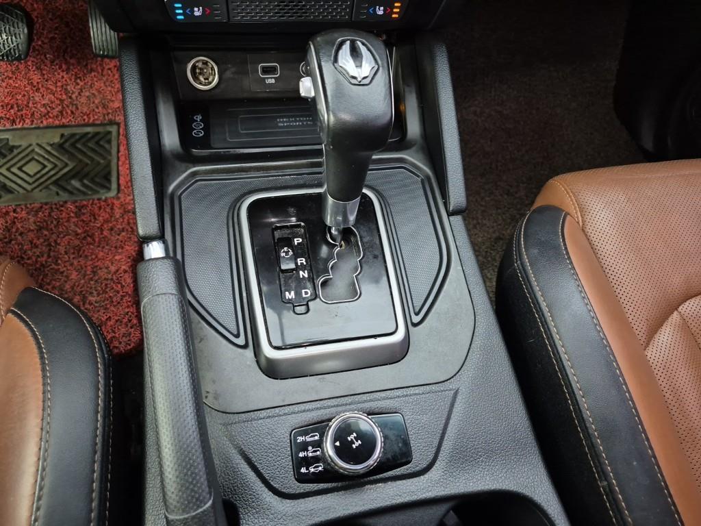 Ssangyong Rexton - Vista 8
