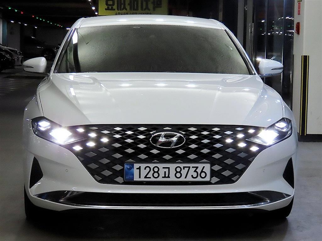 HYUNDAI Grandeur - Vista 2