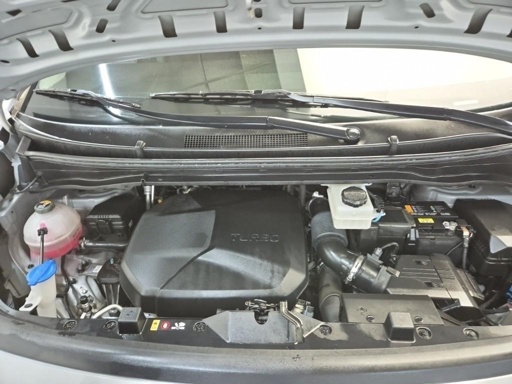 HYUNDAI Staria - Vista 5