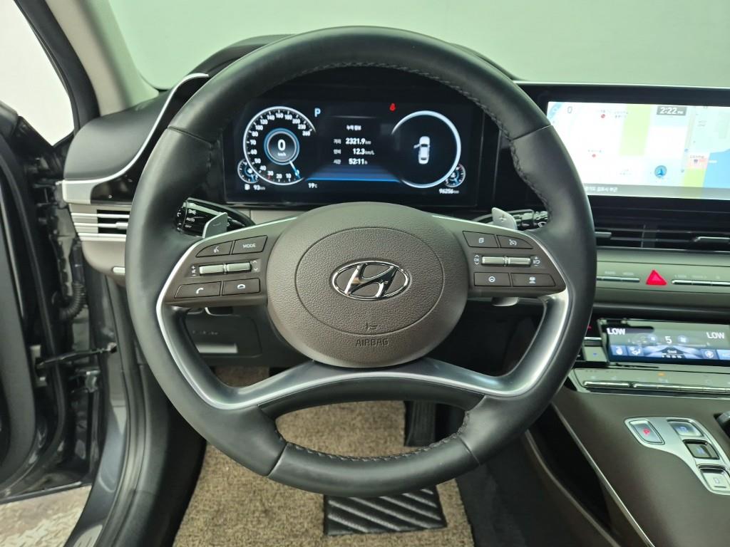 HYUNDAI Grandeur - Vista 9