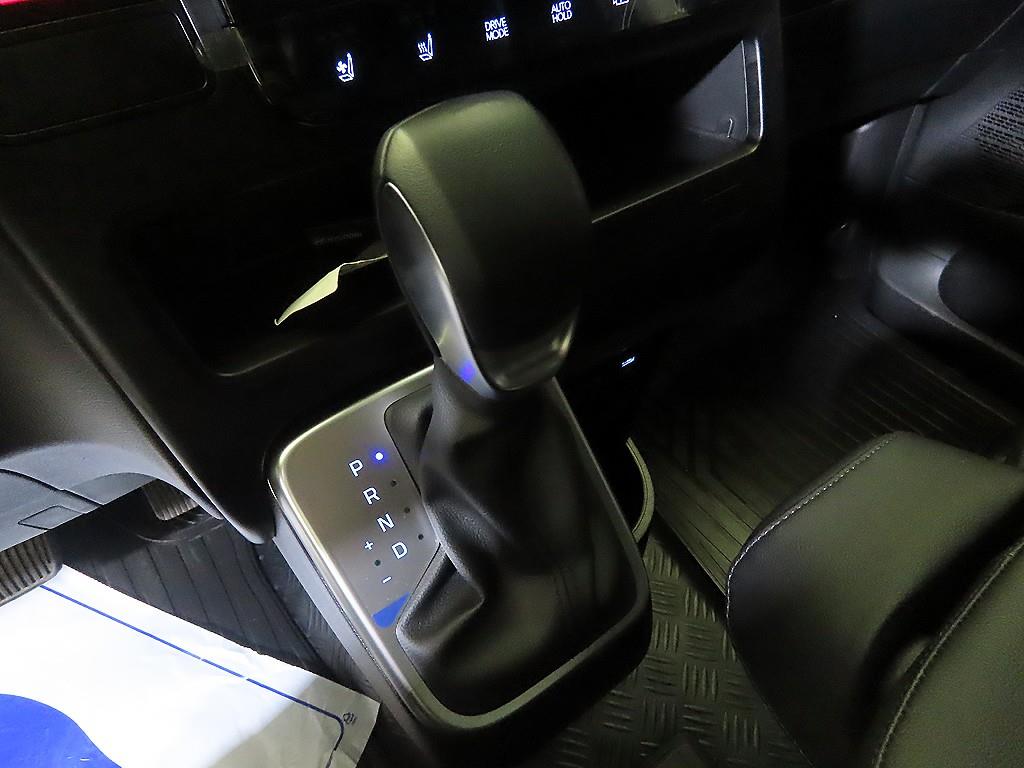 HYUNDAI Staria - Vista 12