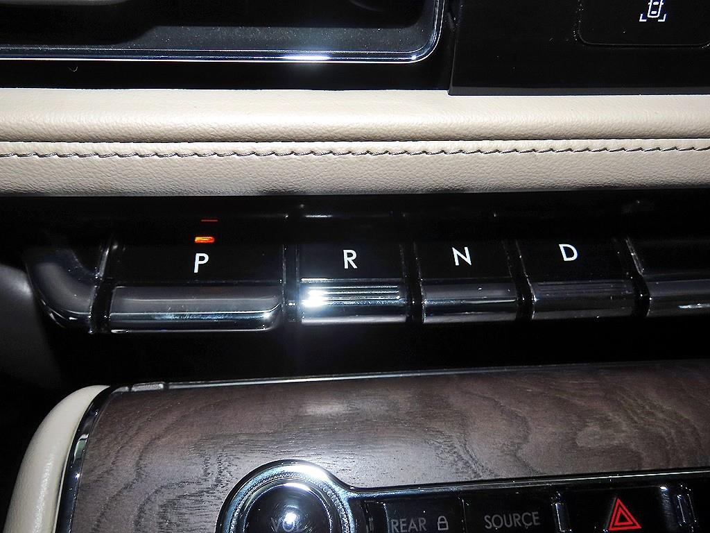 Lincoln Aviator - Vista 12