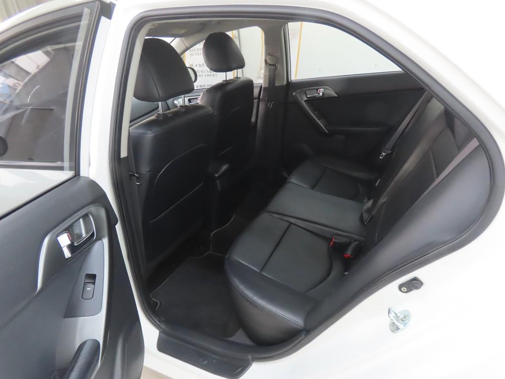 KIA Forte - Vista 6