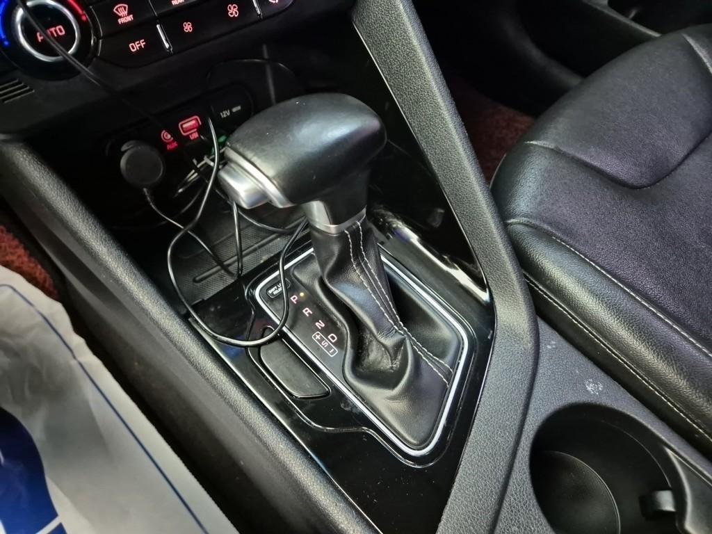 KIA Niro - Vista 8