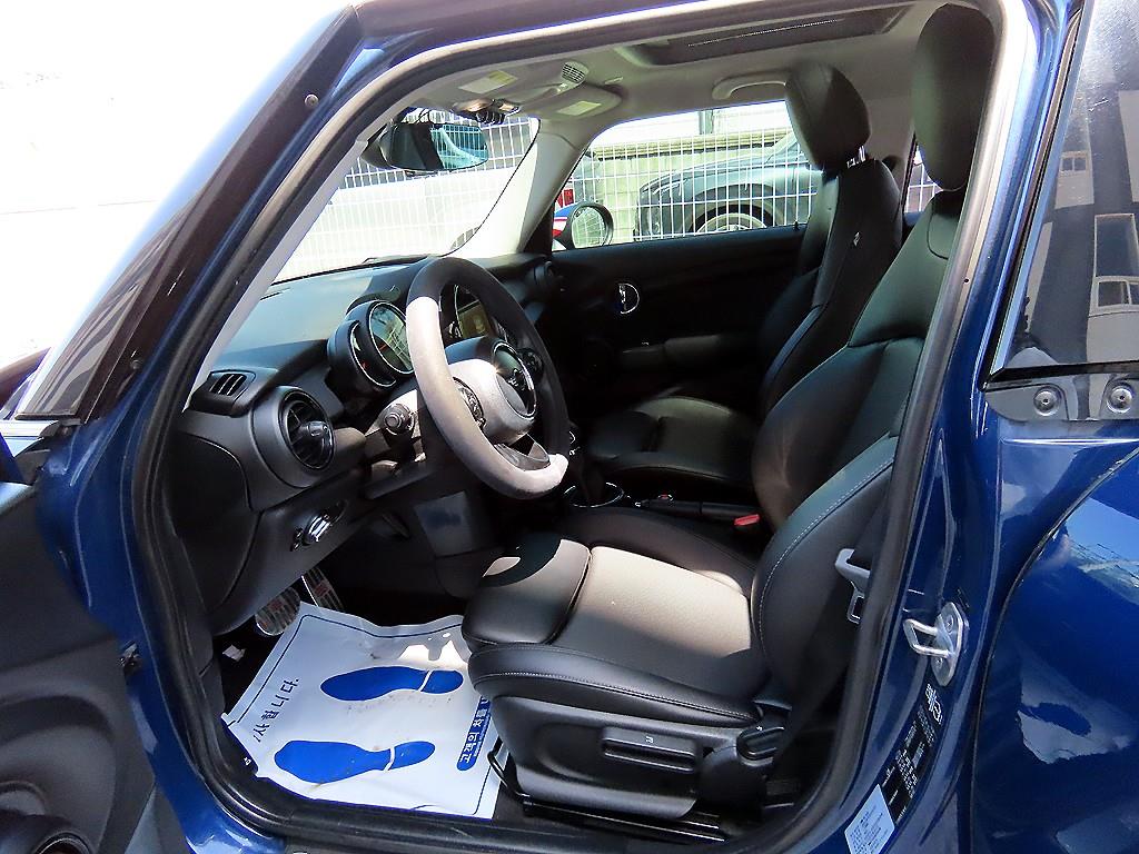 Mini Cooper - Vista 5