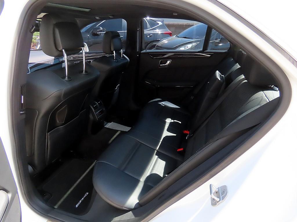 Mercedes Benz E class - Vista 6
