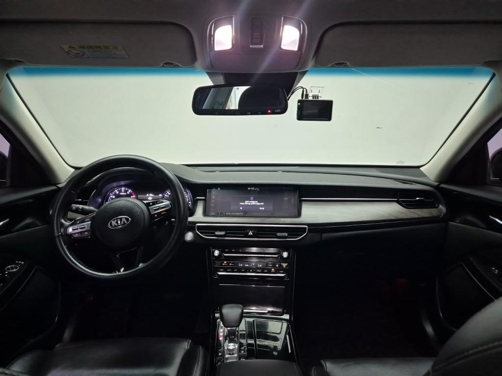 KIA K7 - Vista 9
