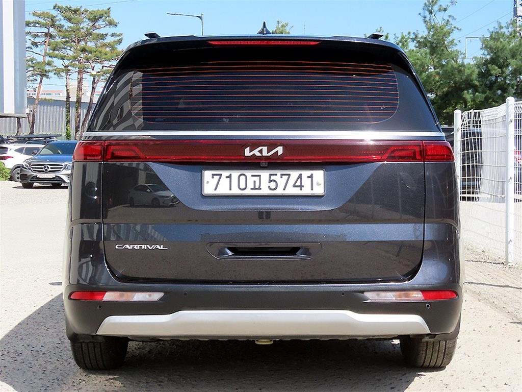 KIA Carnival - Vista 4