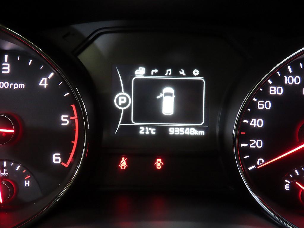 KIA Carnival - Vista 9