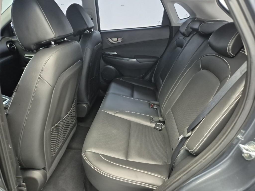 HYUNDAI Kona - Vista 12