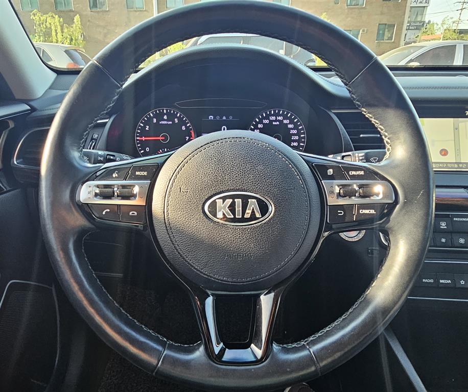 KIA K7 - Vista 5