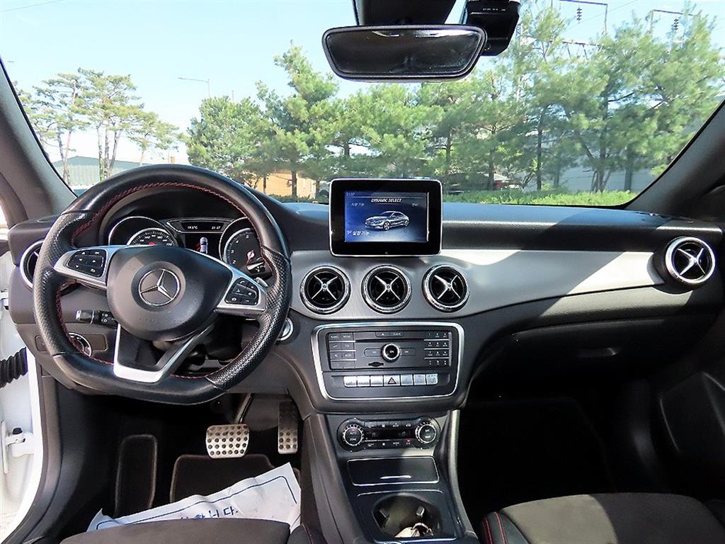 Mercedes Benz CLA Class - Vista 7