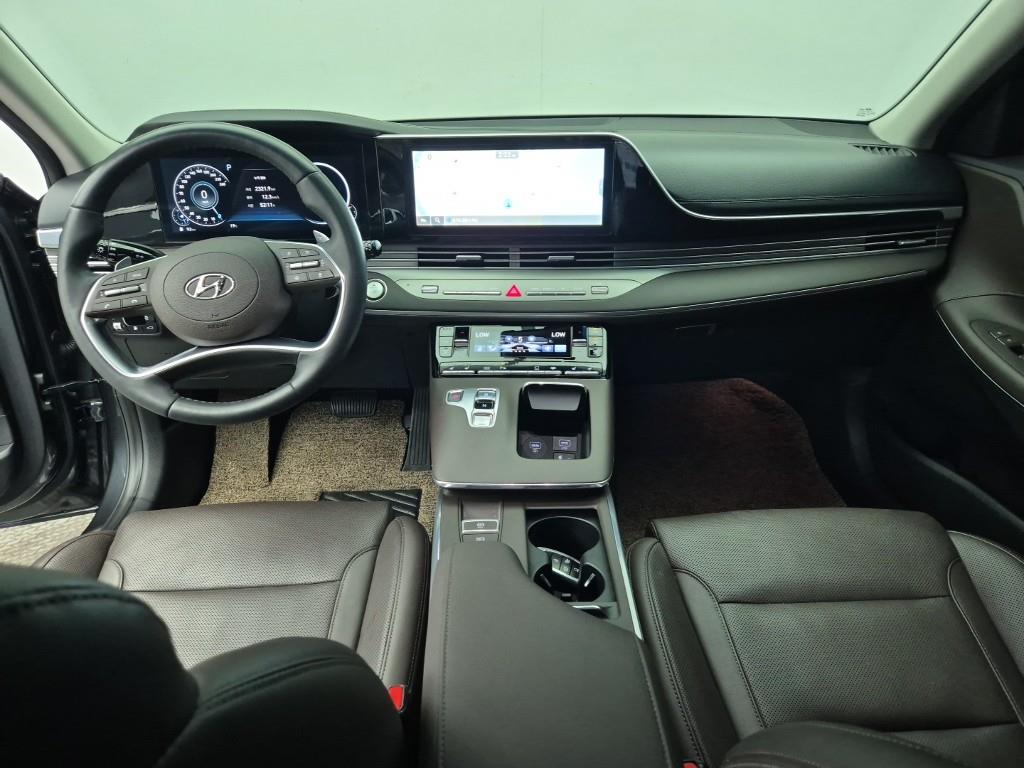 HYUNDAI Grandeur - Vista 5