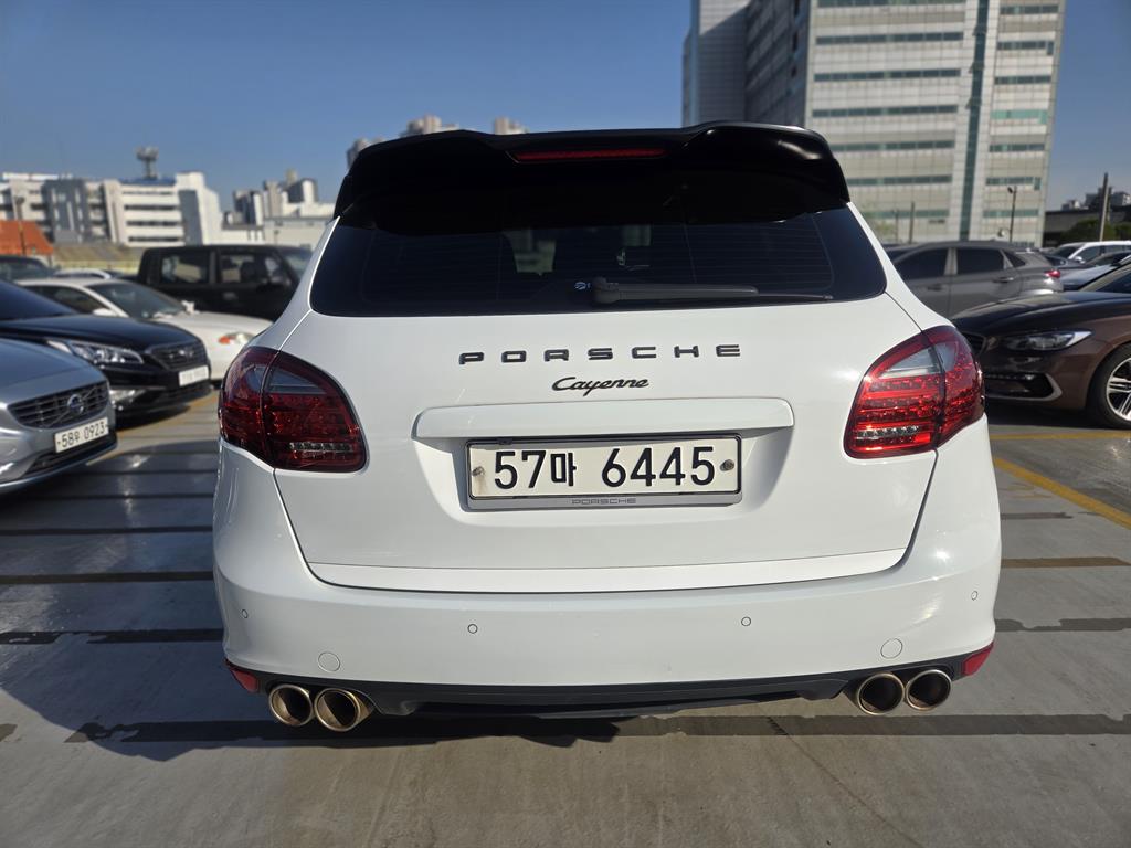 Porsche Cayenne - Vista 4