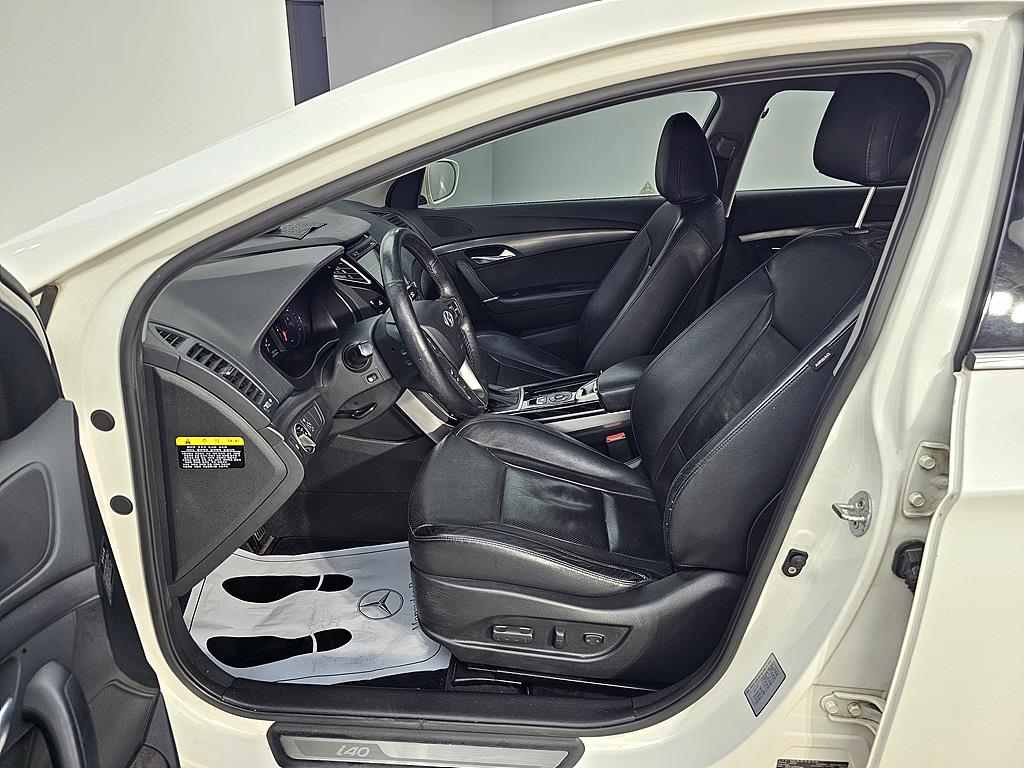 HYUNDAI i40 - Vista 8