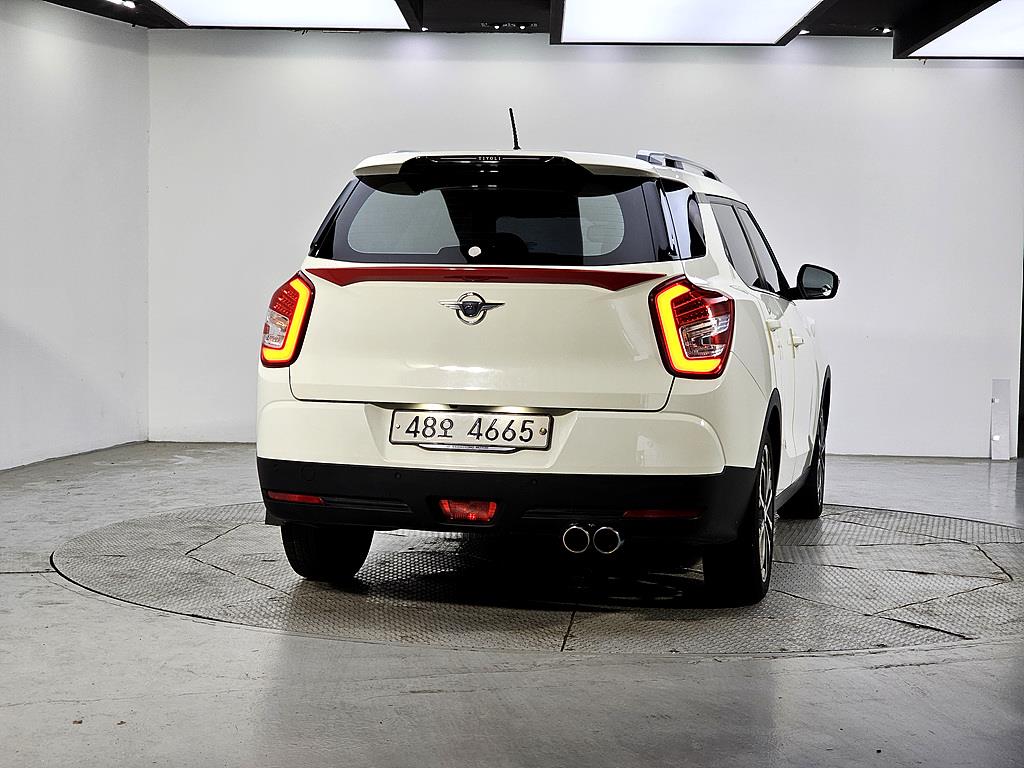 Ssangyong Tivoli - Vista 3